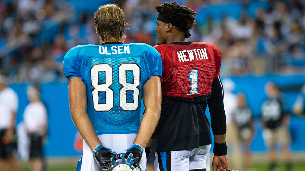 Carolina Panthers: Greg Olsen responds to Bills' WR Kelvin Benjamin