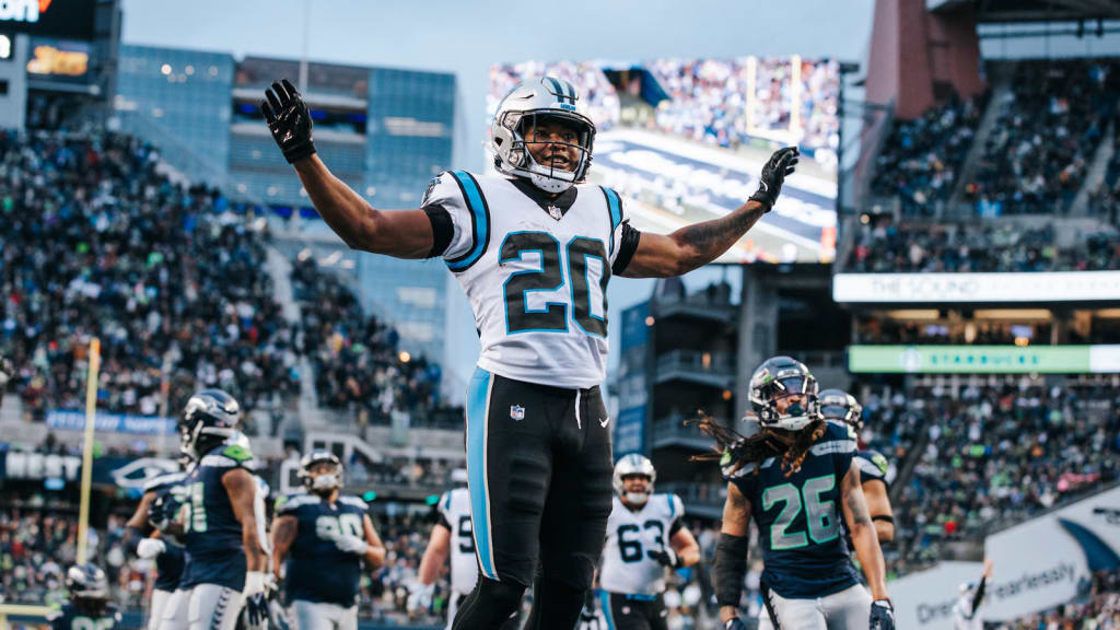 August 26, 2022: Carolina Panthers running back D'Onta Foreman (33) smiles  as he runs off after his touchdown during the first quarter against the  Buffalo Bills in the NFL matchup at Bank