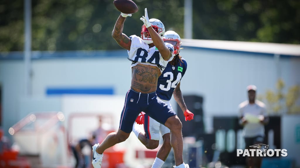 Patriots WR Kendrick Bourne on Mac Jones' toughness: 'He never folds'