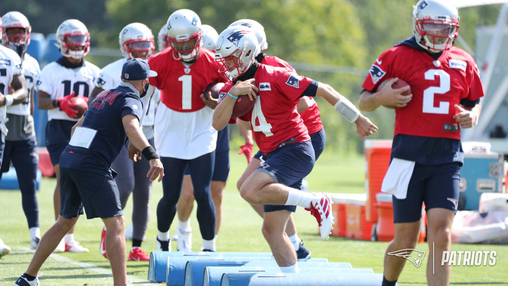 August 9, 2018: New England Patriots wide receiver Julian Edelman (11)  warms up prior to the NFL pre-season football game between the Washington  Redskins and the New England Patriots at Gillette Stadium