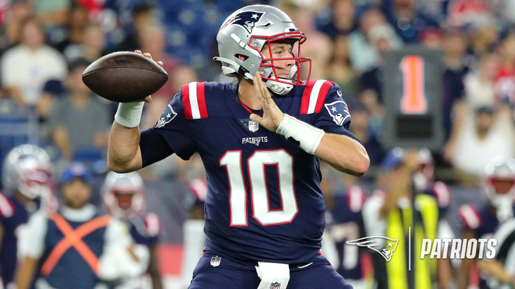 Is Mac Jones playing tonight? What to know about Patriots QB depth chart,  starting quarterback for game vs. Titans