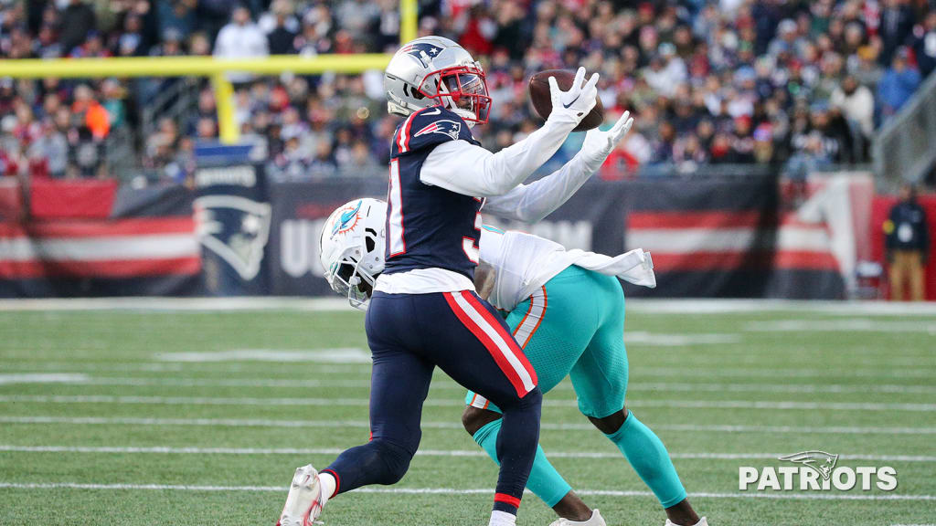 New England Patriots cornerback Joejuan Williams (33) following an