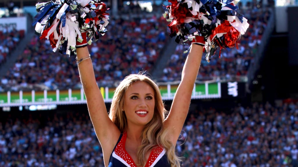 Let's hear it for your - Tampa Bay Buccaneers Cheerleaders