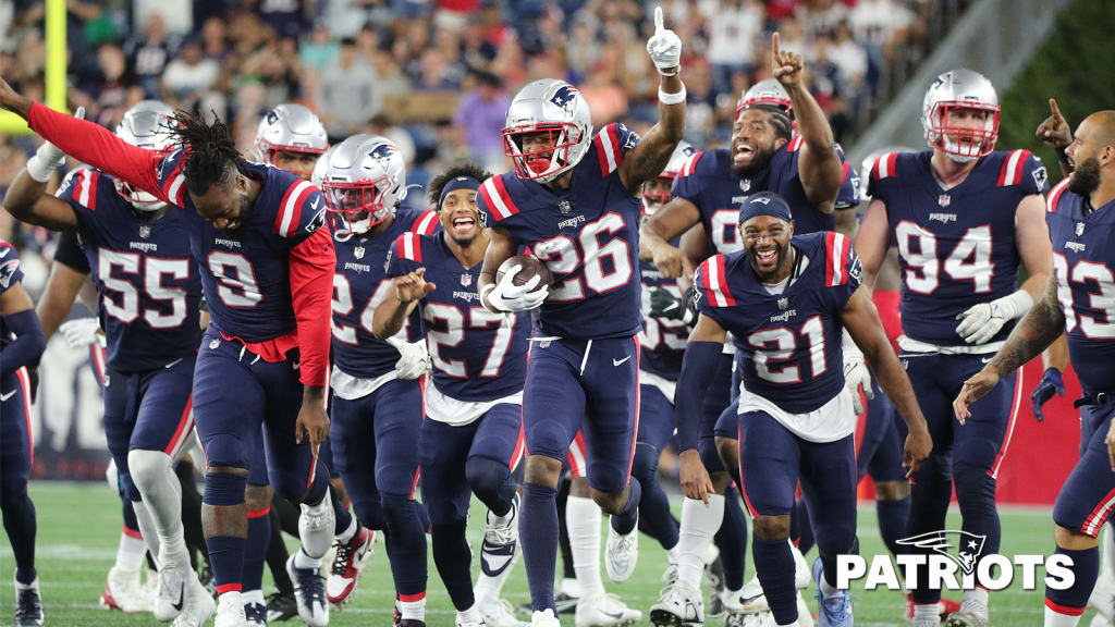 Game Notes: Patriots defense forces four turnovers