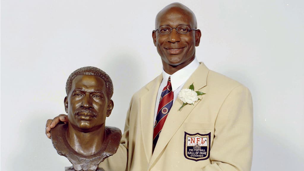 On This Date in Raiders History: Eric Dickerson inducted into the