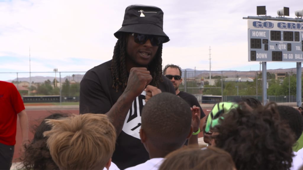 Davante Adams establishing roots in Las Vegas with youth football camp 