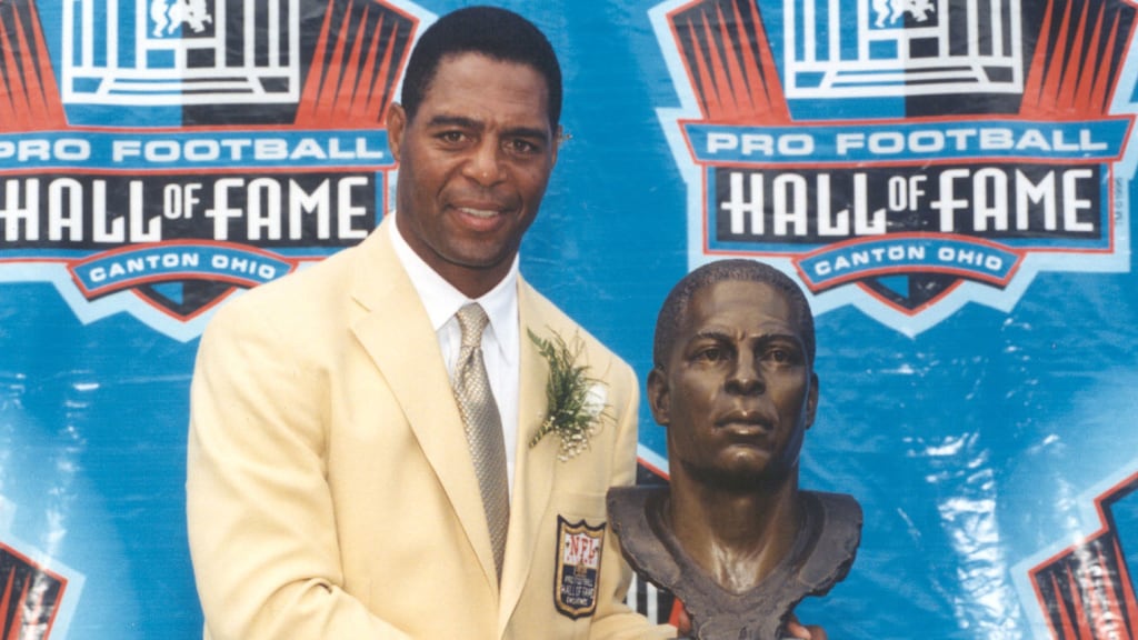 Marcus Allen was really that good. Happy birthday to a Hall of Famer! 