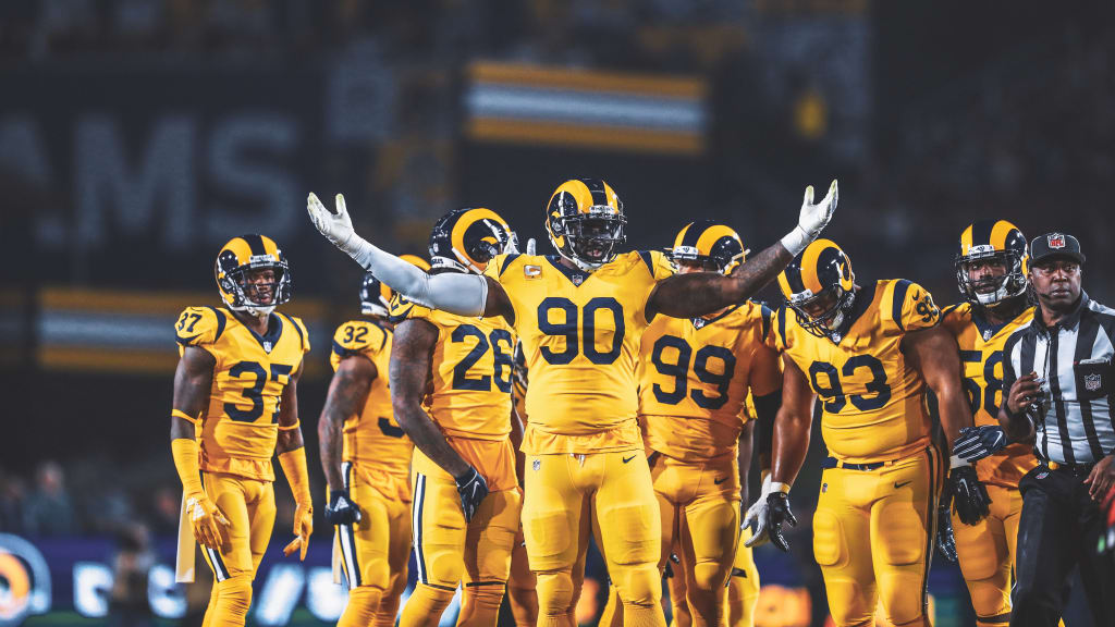 Los Angeles Rams - ☑️ Playoff spot.