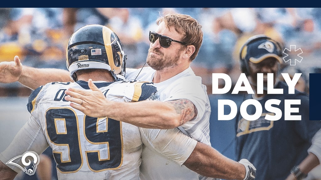 Daily Dose: Chris Long says Aaron Donald is “the best football player in  the world”