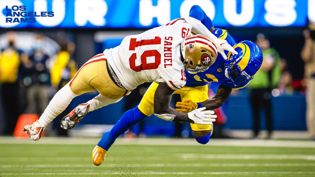 Los Angeles Rams safety Nick Scott (33) runs during an NFL football game  against the Atlanta Falcons Sunday, Sept. 18, 2022, in Inglewood, Calif.  (AP Photo/Kyusung Gong Stock Photo - Alamy