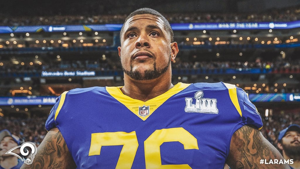 Los Angeles Rams offensive tackle Rob Havenstein (79) points out  assignments during an NFL football game against the Tampa Bay Buccaneers,  Sunday, Sept. 25, 2016, in Tampa. The Rams won the game