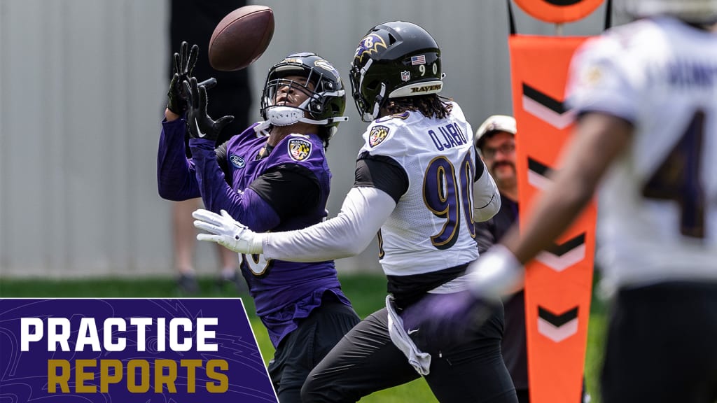 Baltimore Ravens linebacker David Ojabo (90) works out during the