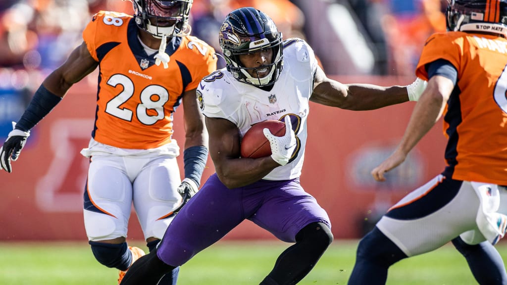 Ravens claim Sammy Watkins; receiver Devin Duvernay hurts foot at