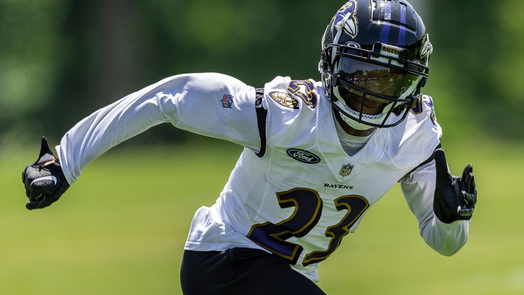 Ravens observations on Rock Ya-Sin injury, Lamar Jackson looking sharp,  offensive line shake-up and more