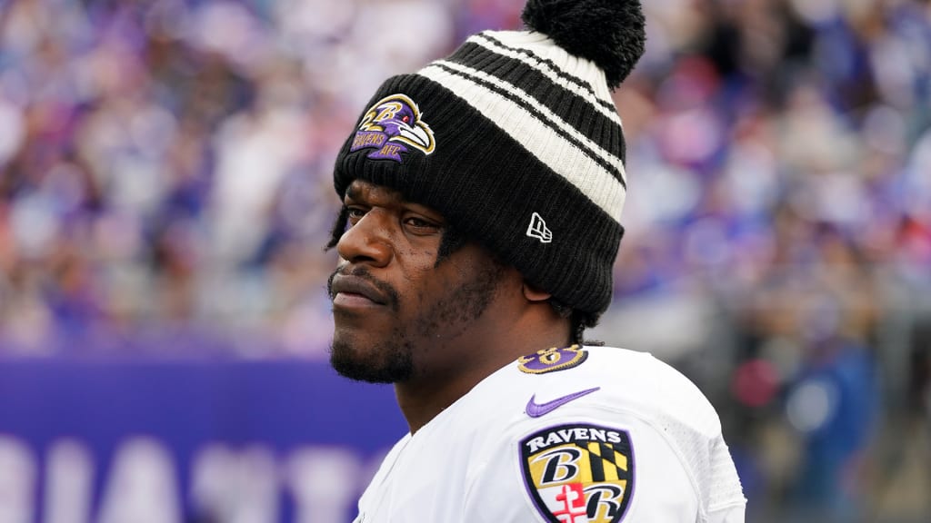 Baltimore Ravens quarterback Lamar Jackson sits on the bench as the Ravens  playoff hopes fade in the fourth quarter against the Tennesse Titans in the  AFC Division Playoffs at M&T Bank Stadium