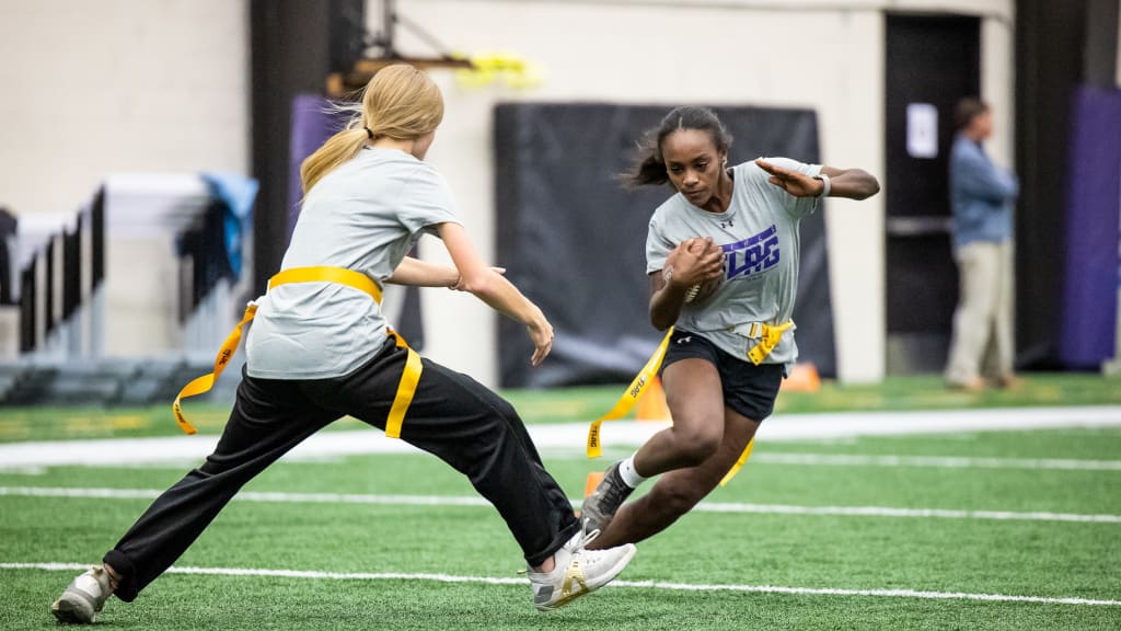 Jets and Bears Unveil Girls Flag Football League in the UK