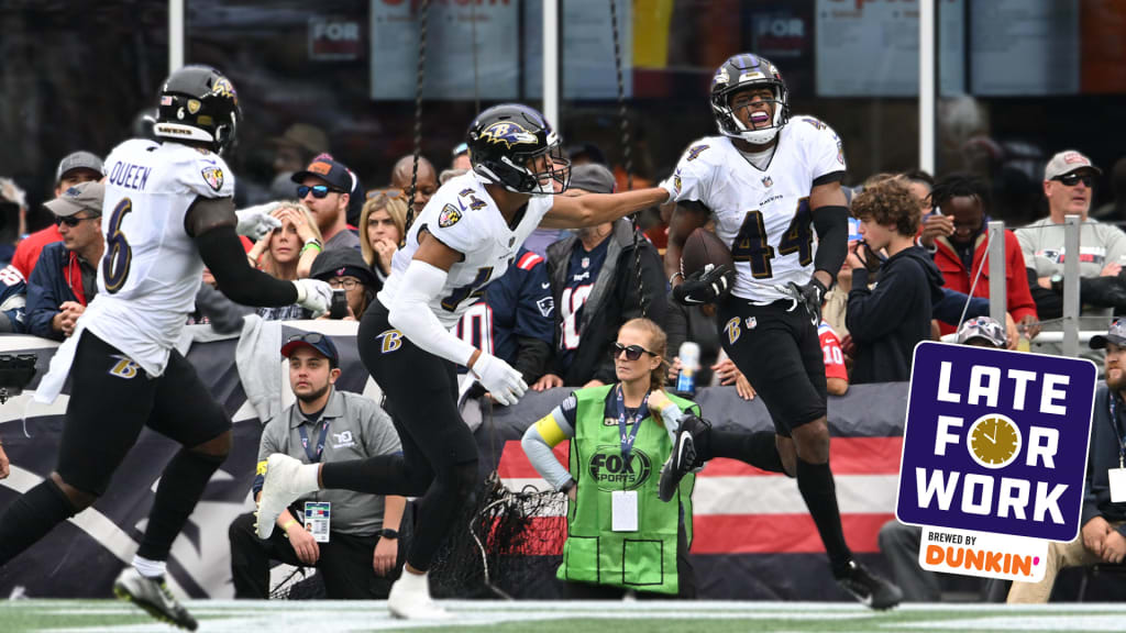 Lamar Jackson scores 5 touchdowns as the Ravens beat the Patriots 37-26