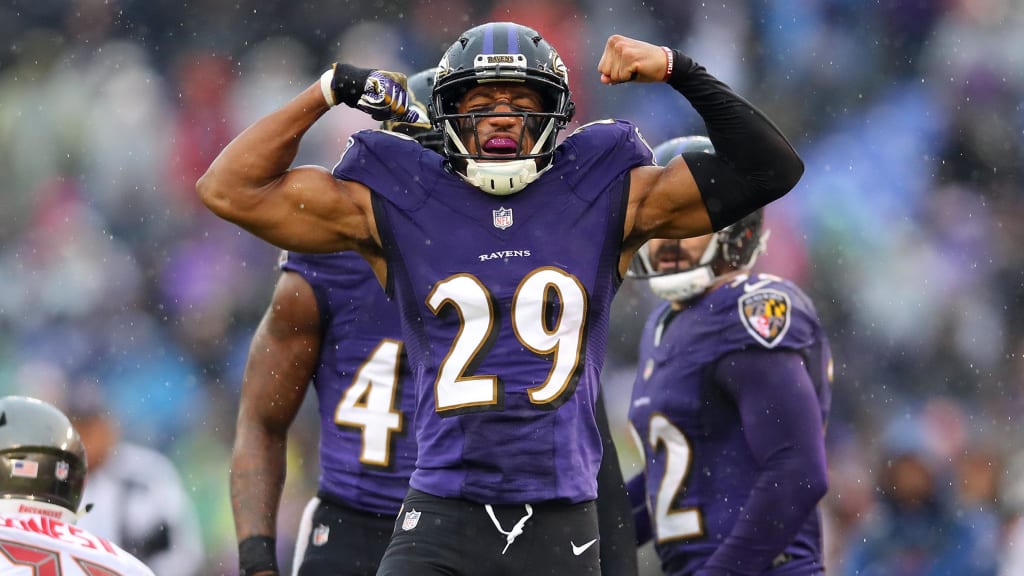 Live blog: Ravens' running game wears out Bucs, 20-12