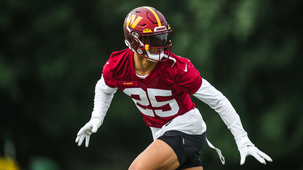 Washington Commanders cornerback Benjamin St-Juste (25) displays a