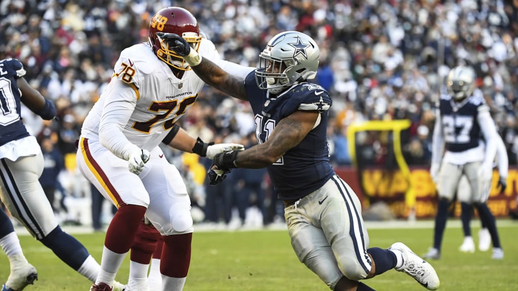 Watch: Cowboys' Micah Parsons runs onto field late, still makes tackle  against Titans