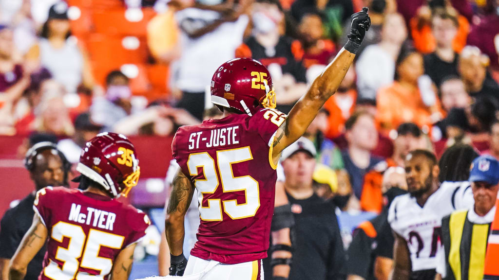 August 20, 2021: Washington Football Team cornerback Benjamin St-Juste (25)  in action during the NFL preseason game between the Cincinnati Bengals and  the Washington Football Team at FedEx Field in Landover, Maryland