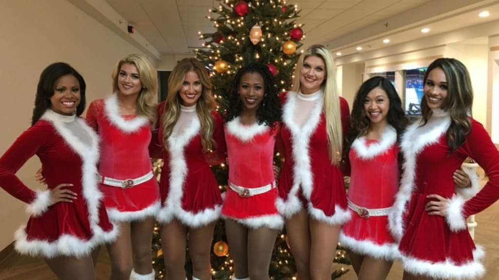 PHOTOS: NFL Cheerleaders Christmas Eve