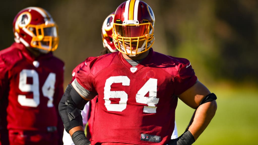 Kedric Golston Completes Decade Of Play With Redskins