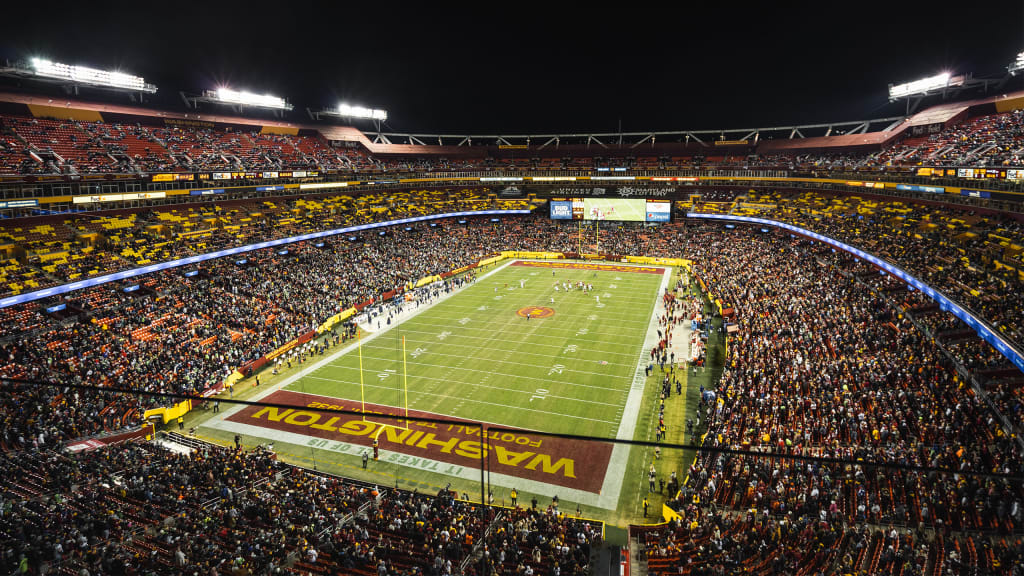 PARKING: Washington Commanders vs. Chicago Bears Luxury Suite Tickets  Landover on Thu, Oct 5, 2023 8:15 pm at FedexField Parking Lots