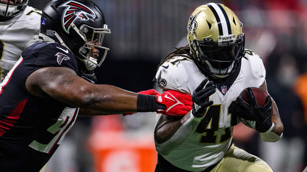 Atlanta Falcons Wear All Red 'Color Rush' for Saints Rivalry