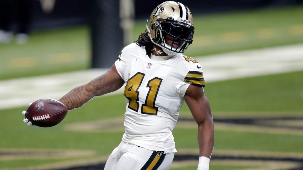 Report: Saints RB Alvin Kamara refused to wear contact-tracing device