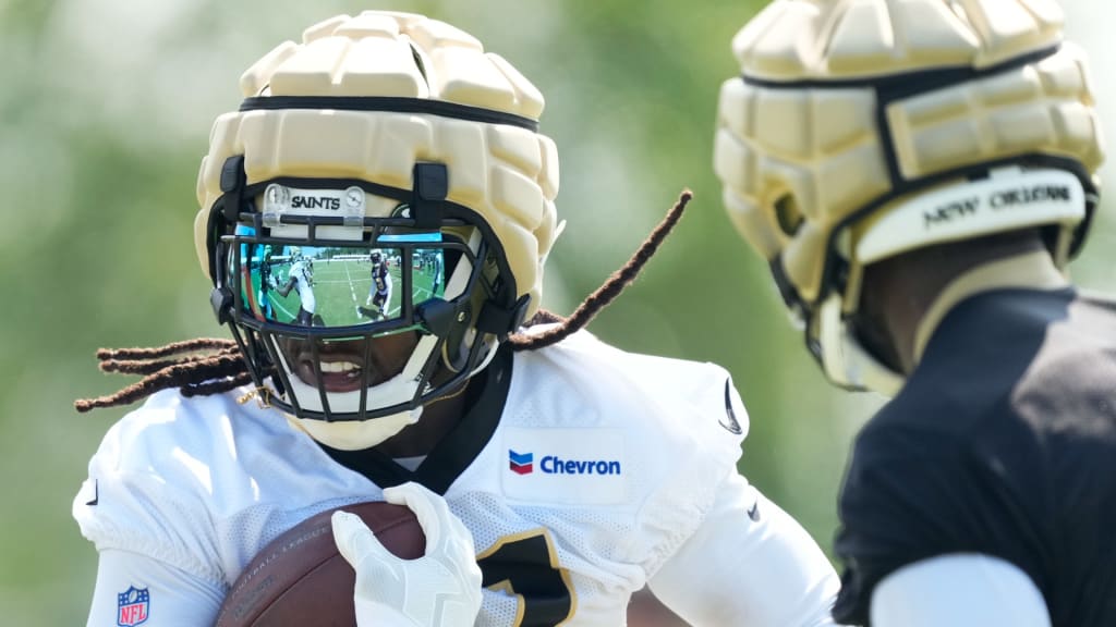 NFL, Oakley create helmet face shields to protect players