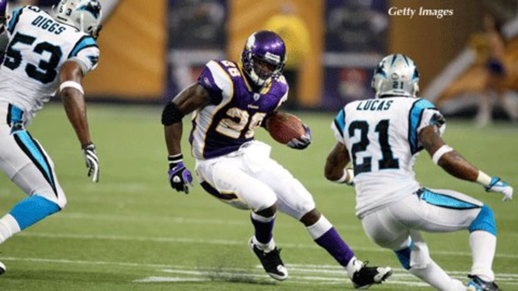 Vikings Darren Sharper scores a touch down off an interception during  News Photo - Getty Images