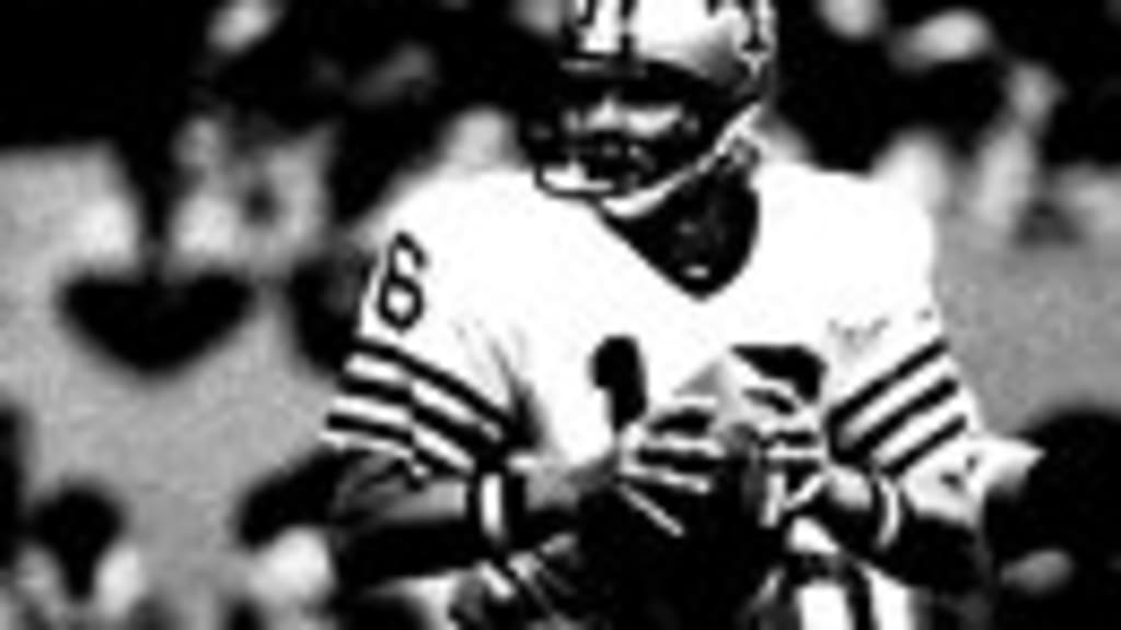 Former Oakland Raiders and New Orleans Saints QB Ken Stabler passes away