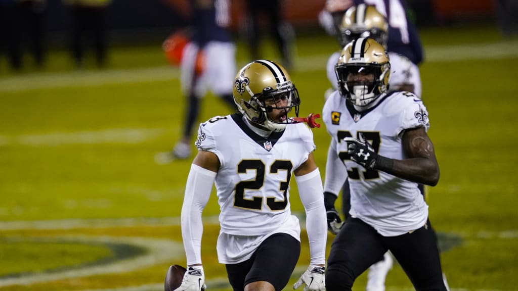 Saints win nailbiter, beat Bears in overtime 26-23, extend winning