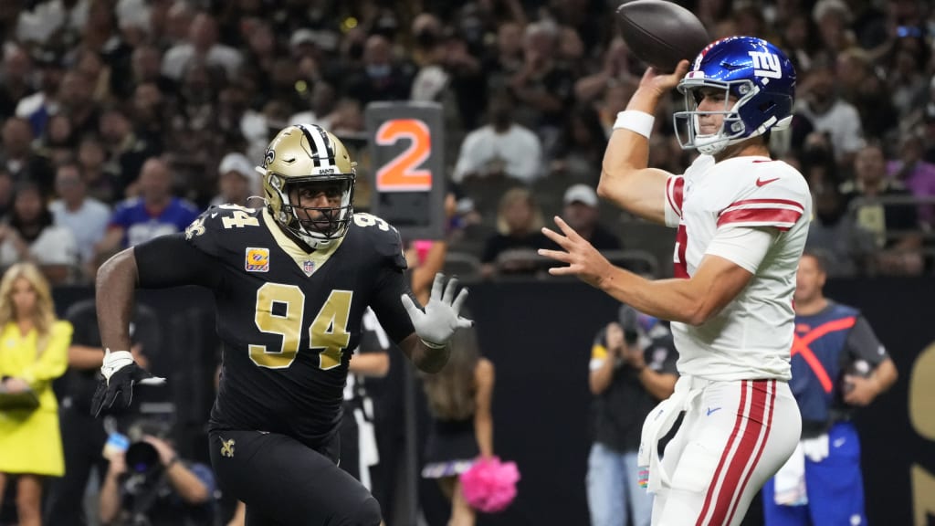 Daniel Jones, Giants ruin Saints' homecoming, win 27-21 in OT