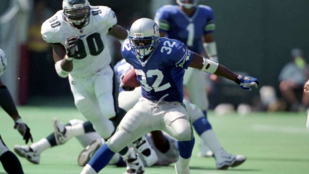 Former Seahawks RB Ricky Watters to raise 12th Man flag