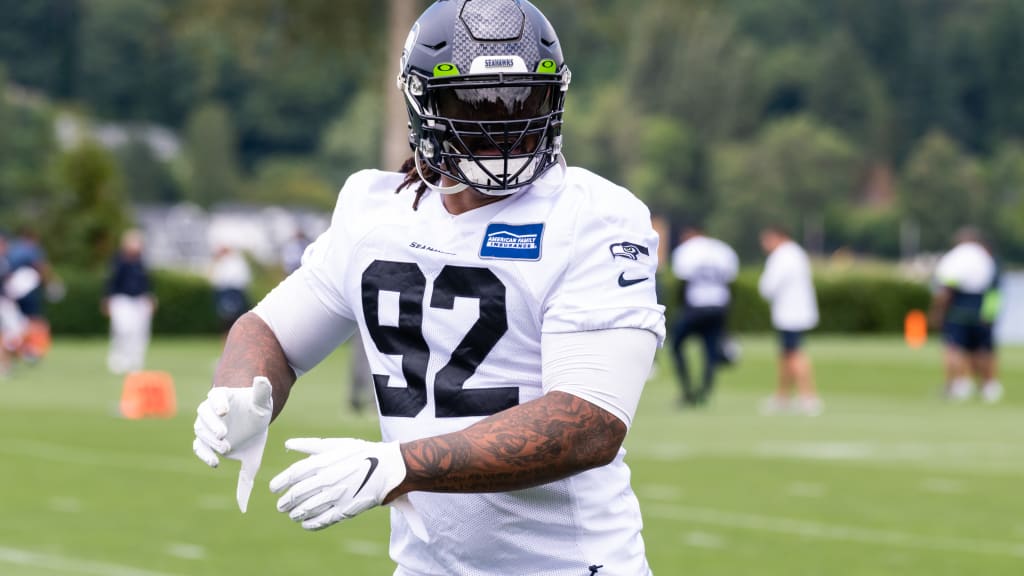 Why Seahawks Rashaad Penny, Robert Nkemdiche inactive for Monday Night  Football - Field Gulls