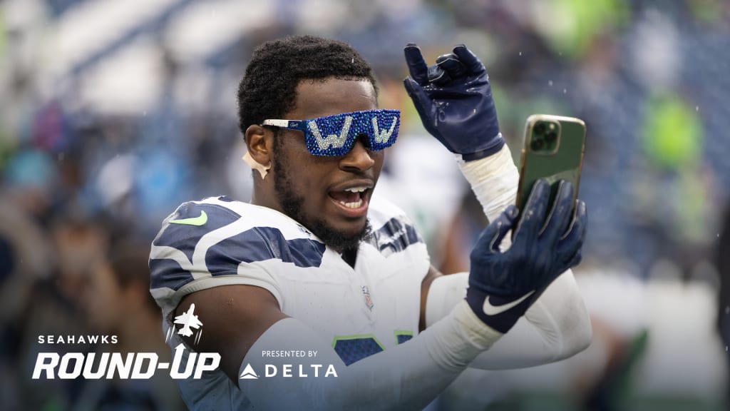 WATCH: Seattle Seahawks CB Devon Witherspoon Highlights Big Night vs.  Giants With Pick-Six - Sports Illustrated Seattle Seahawks News, Analysis  and More