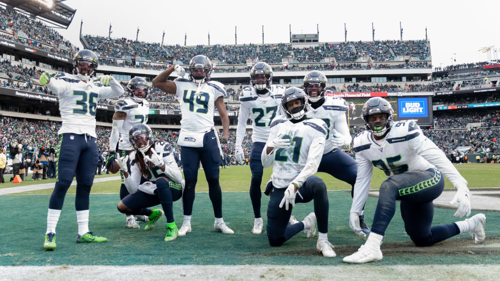 Seattle Seahawks' Jerramy Stevens catches an 11-yard pass in the endzone  for a touchdown with Philadelphia Eagles' Brian Dawkins defending with 49  seconds left in the game in Seattle Sunday Sunday Dec.