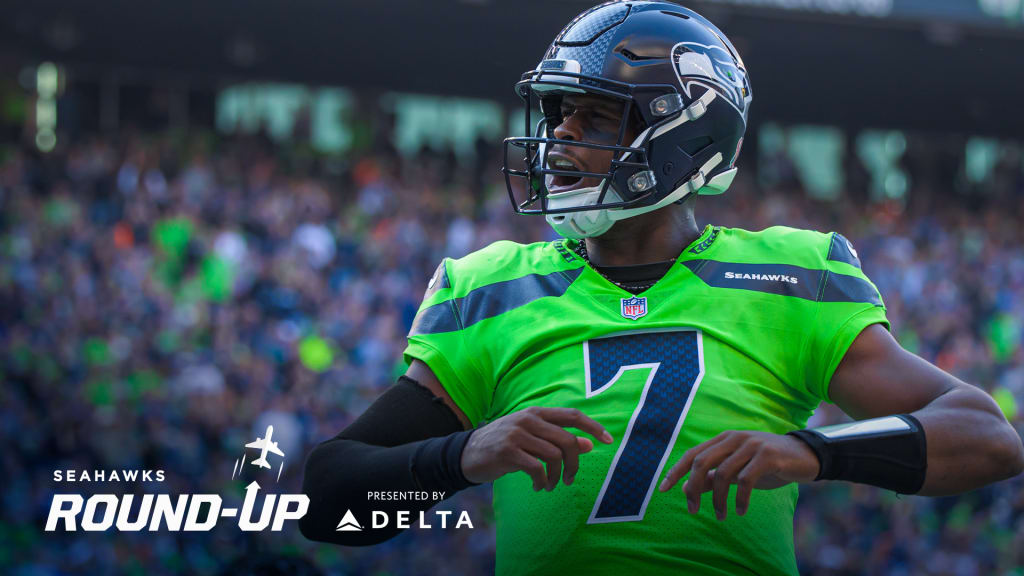 Emerald City Sporting News on X: Retweet if the #Seahawks should bring  back their Throwback Jerseys.  / X