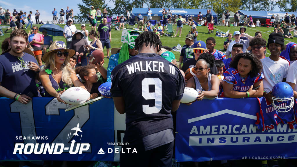 Wednesday Round-Up: Seahawks RB Kenneth Walker III Named To NFL Rising  Stars List