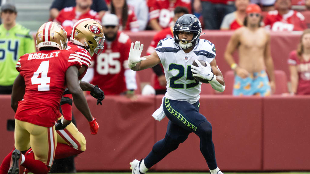 Seattle Seahawks Place RB Travis Homer on Injured Reserve, Make 3