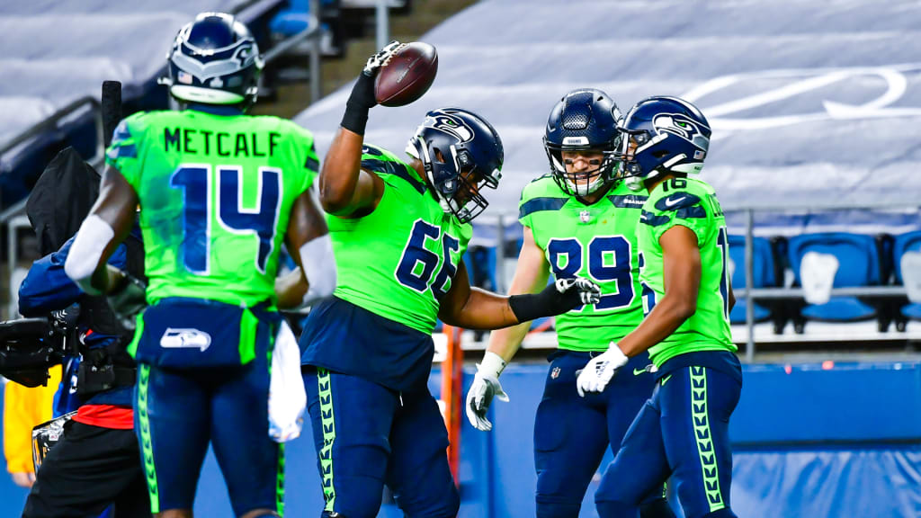 Seahawks To Re-Sign Mike Iupati