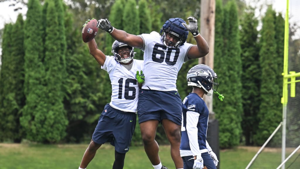 5 Observations From Practice No. 5 of 2022 Seahawks Training Camp - BVM  Sports