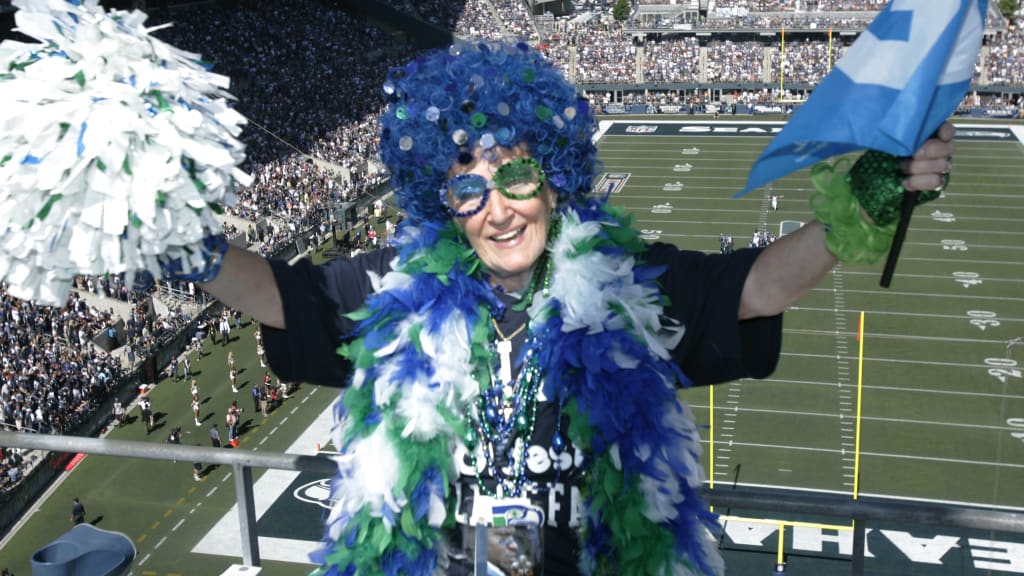 Seahawks fans celebrate first Blue Friday of the season