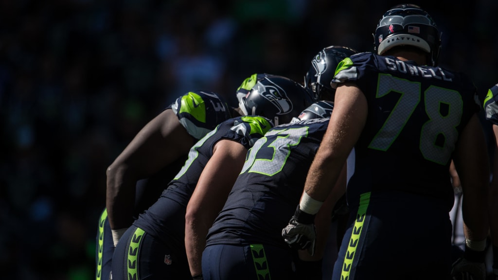 Seahawks left tackle Bradley Sowell playing vital role, cherishing  spotlight