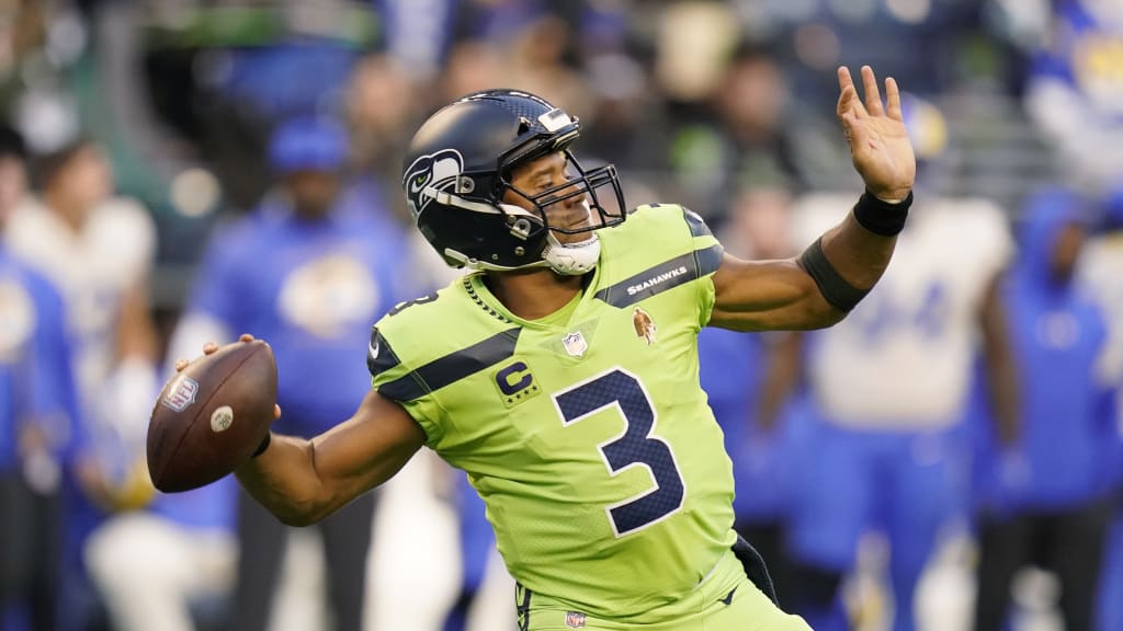 Seahawks' Russell Wilson hints at possible professional baseball career