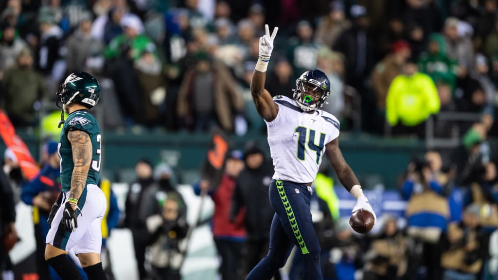 DK Metcalf, Russell Wilson lead Seahawks over Eagles