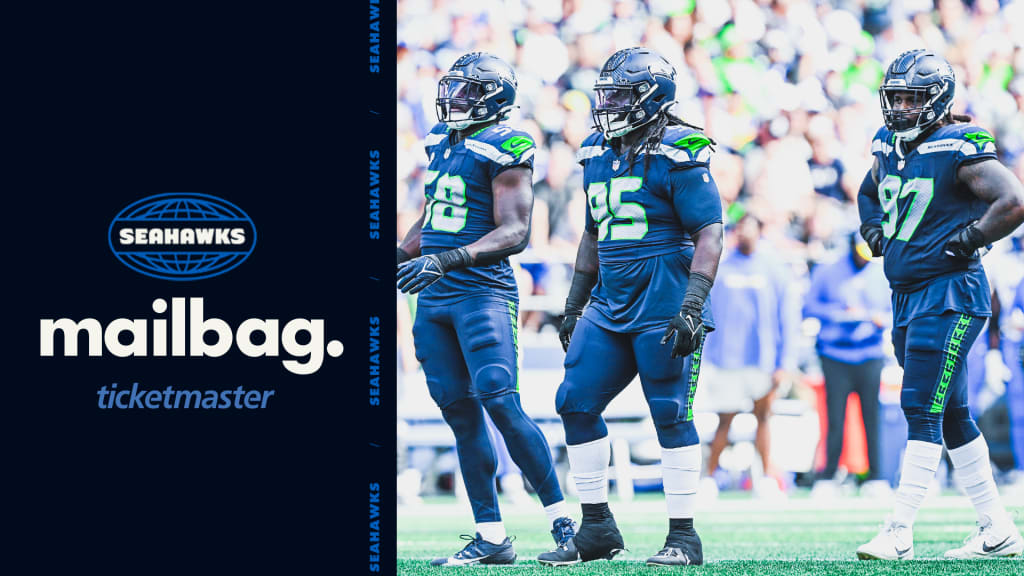 MLB Bobby Wagner runs out of the tunnel during introductions before taking  on the 49ers for the NFC Championship.