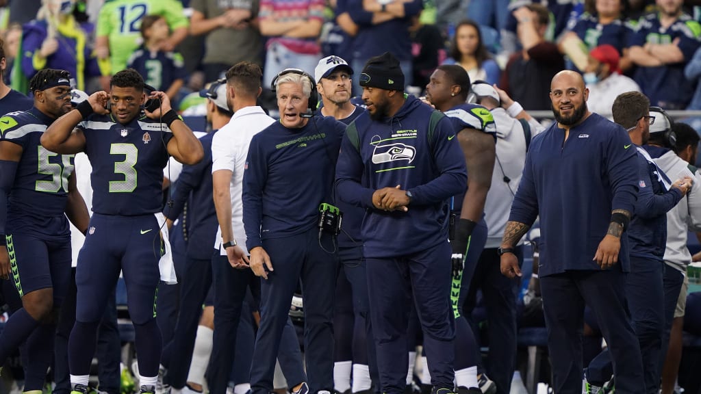 Bobby Wagner planning to 'ignore' injury and keep playing, Pete Carroll  says